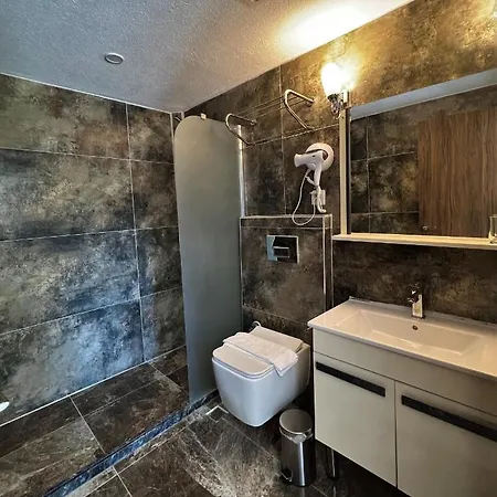 Beyaz Inci 帕拉姆布库