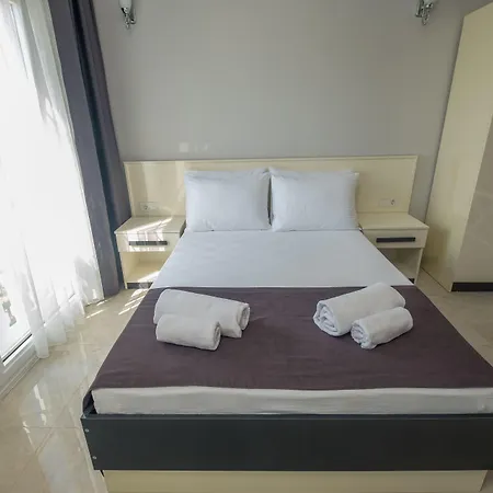 Beyaz Inci * Palamut Buku