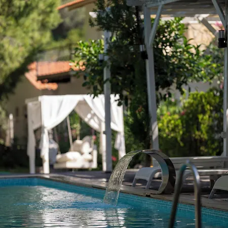 Otel Beyaz ınci Palamutbükü